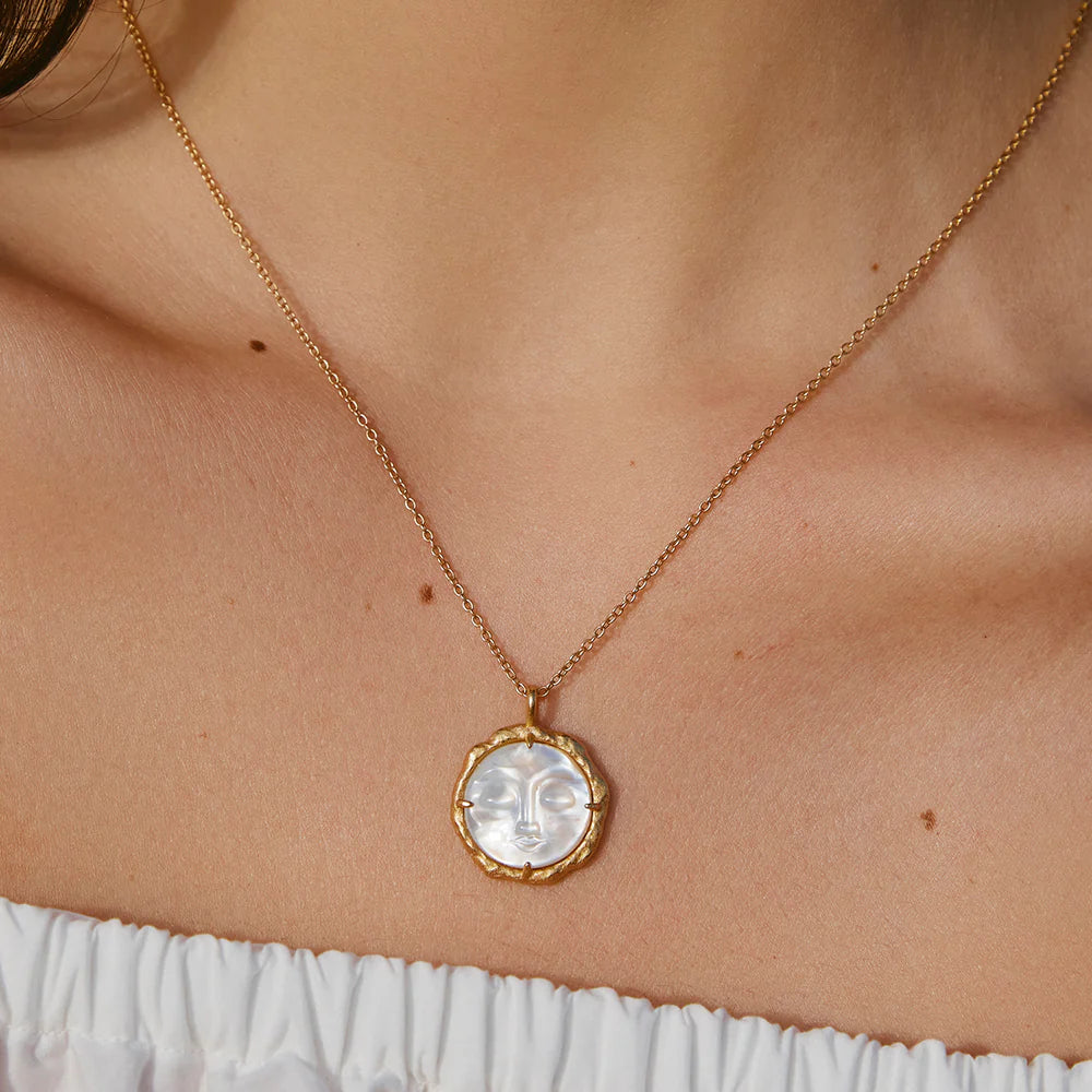 Collier HENA