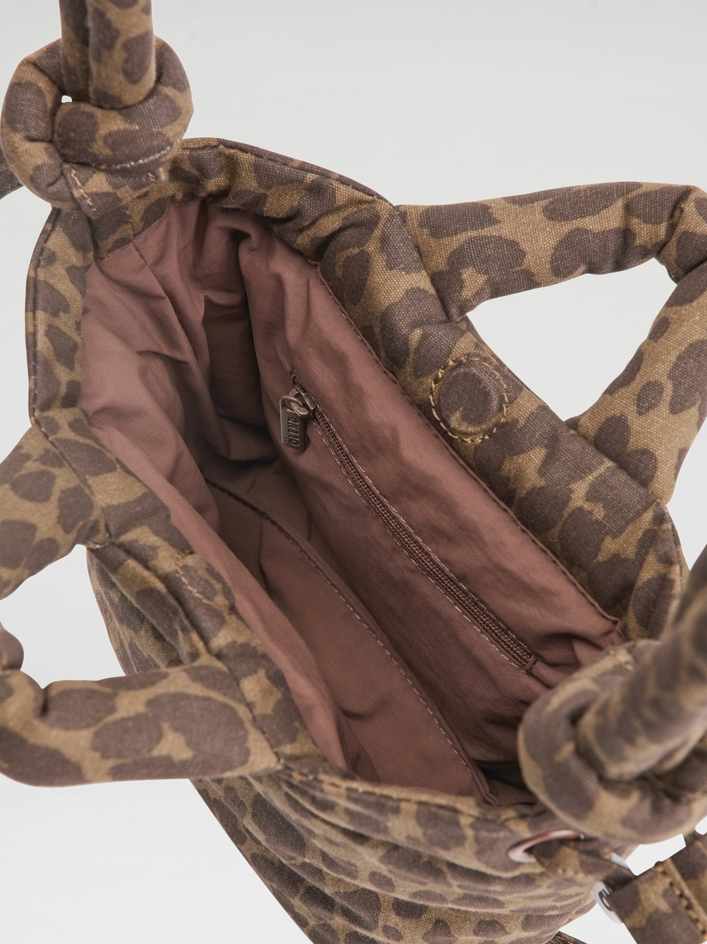 Sac souple micro ONA léopard
