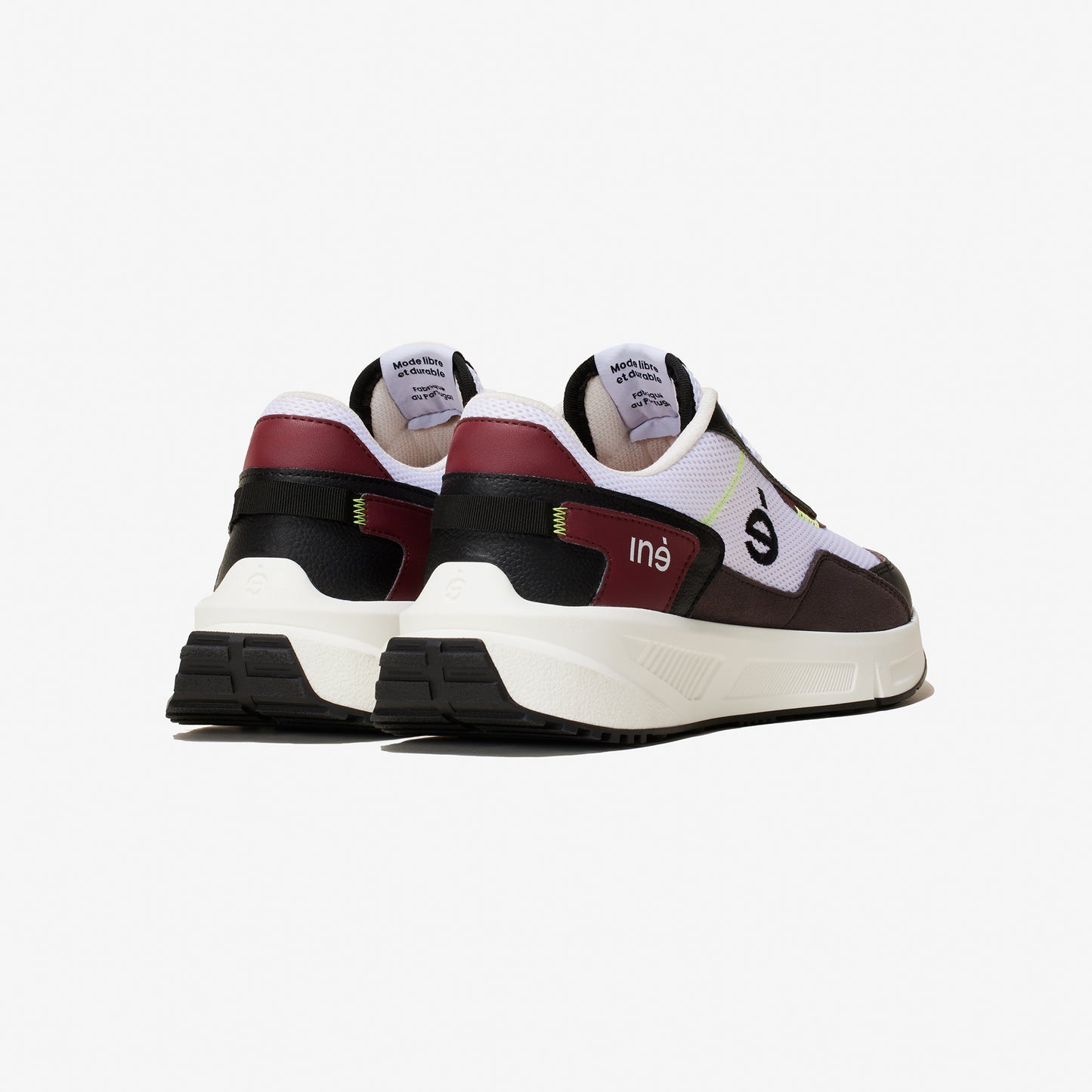 Baskets noir et bordeaux