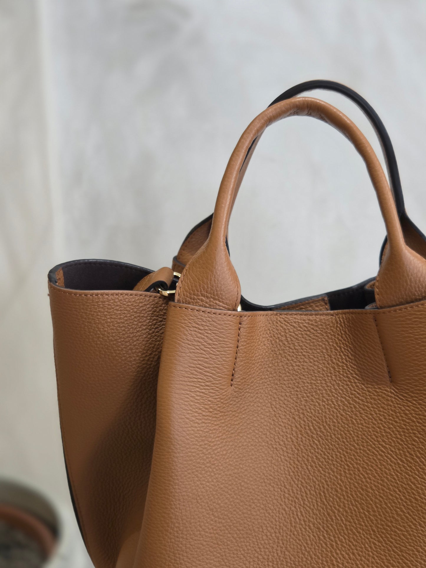 Sac shopping essential medium cuir agave caramel/cognac