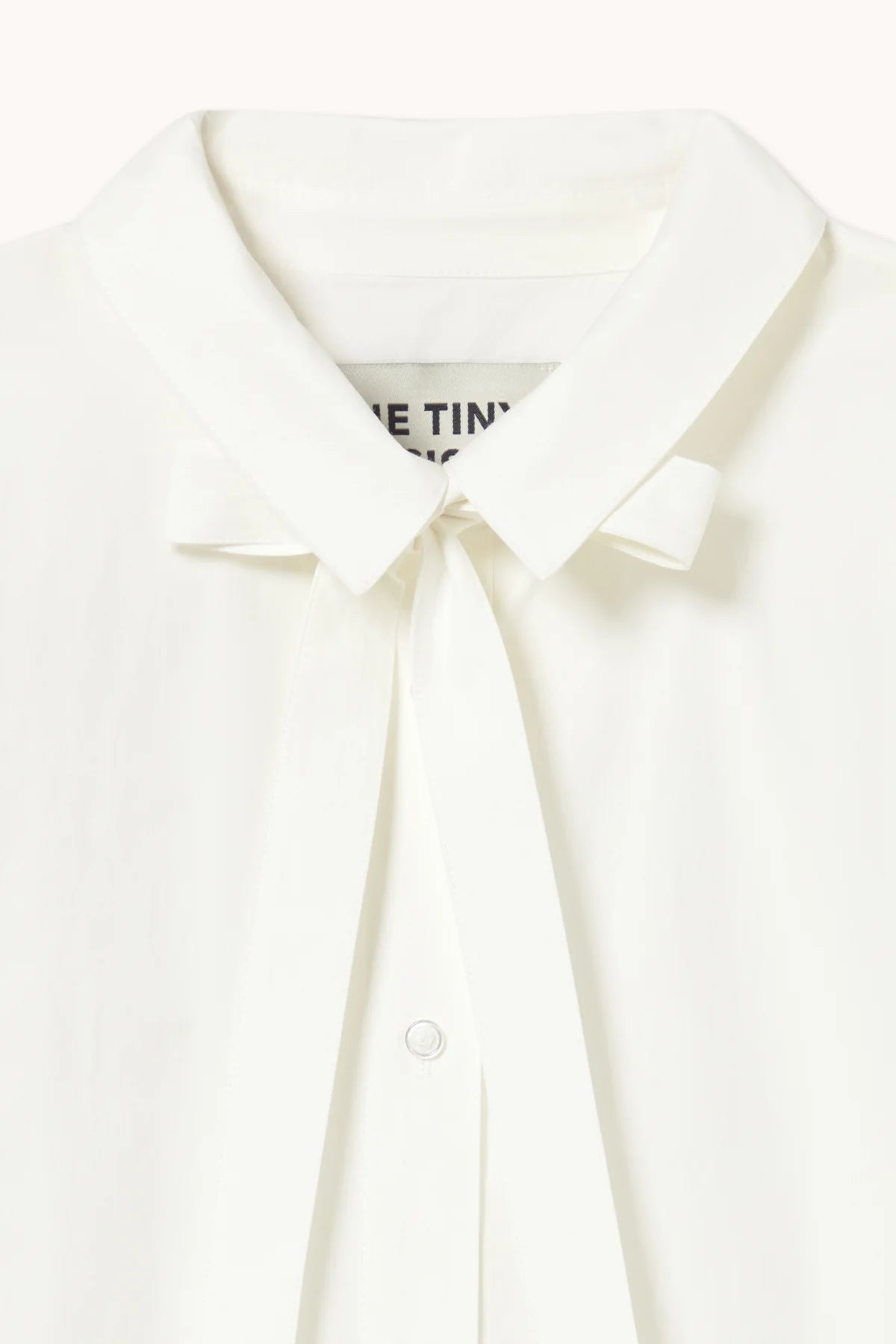 Chemise blanche avec lavalière