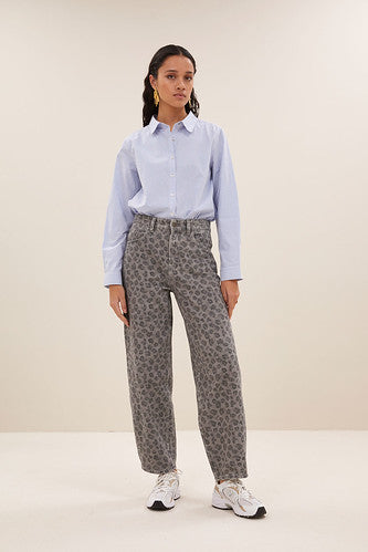 Pantalon denim léopard gris