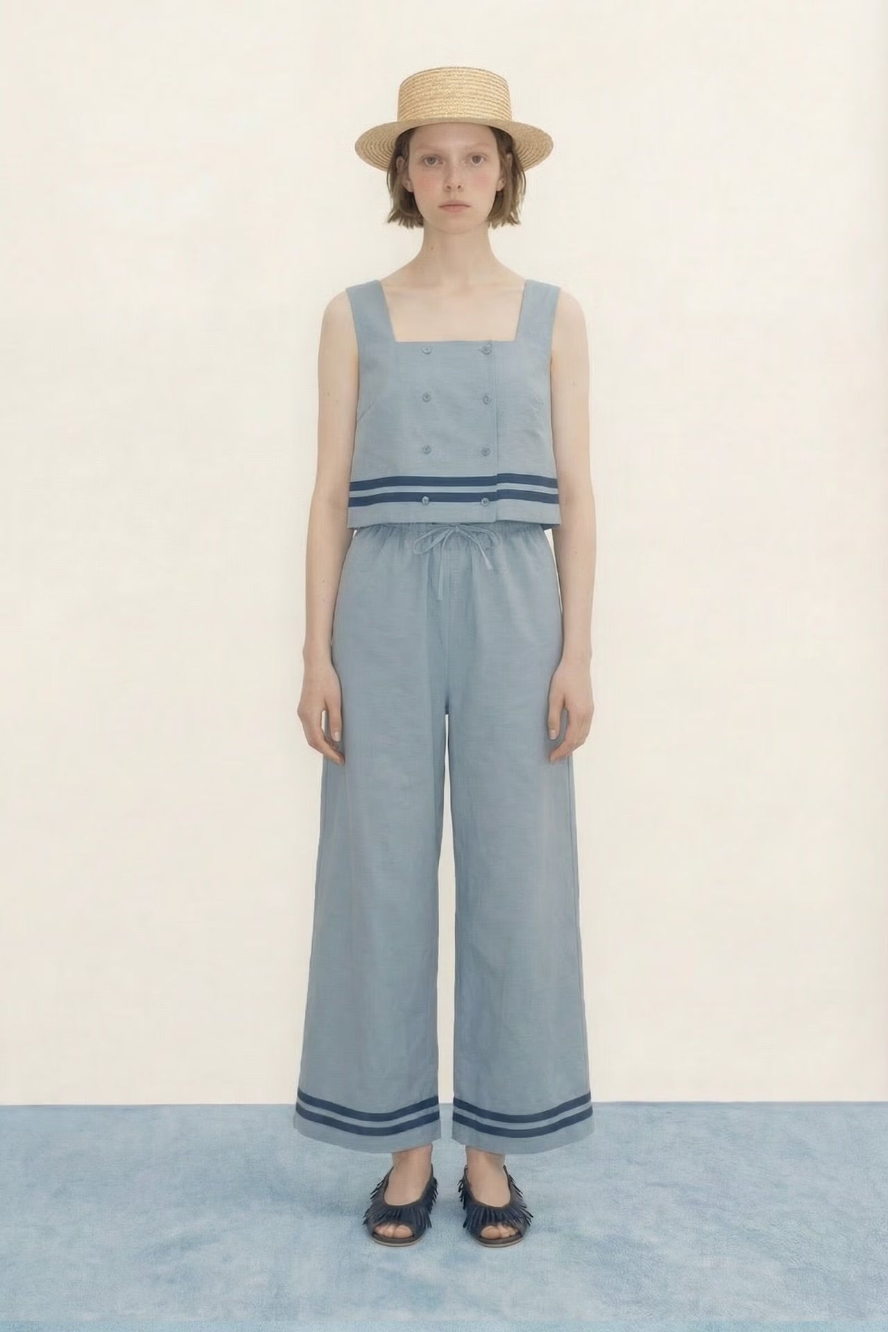 Pantalon rayé bleu ciel