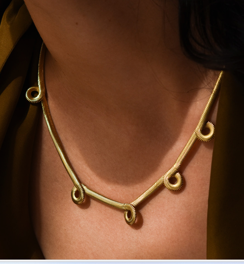 Collier AAVA doré
