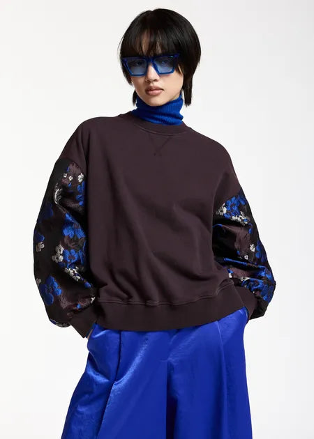Pull Kueer bordeaux avec motifs