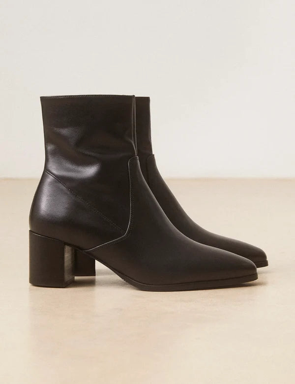 Bottines n°556 cuir noir