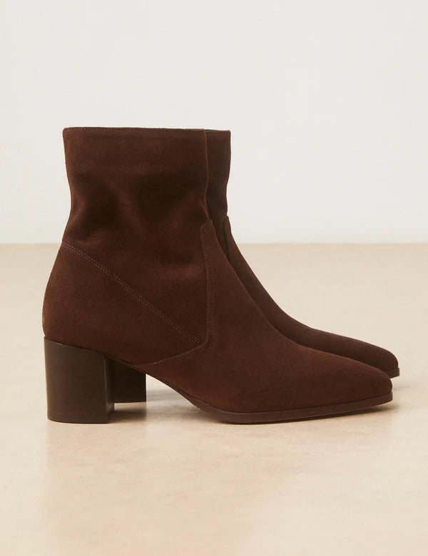Bottines n°556 cuir suède marron chocolat