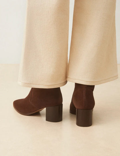 Bottines n°556 cuir suède marron chocolat