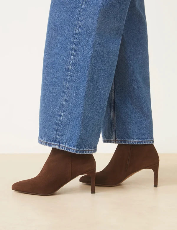 Bottines n°720 cuir suède marron chocolat