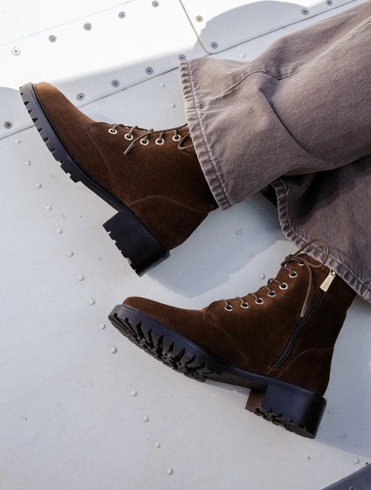 Bottines plates Lara marron suède