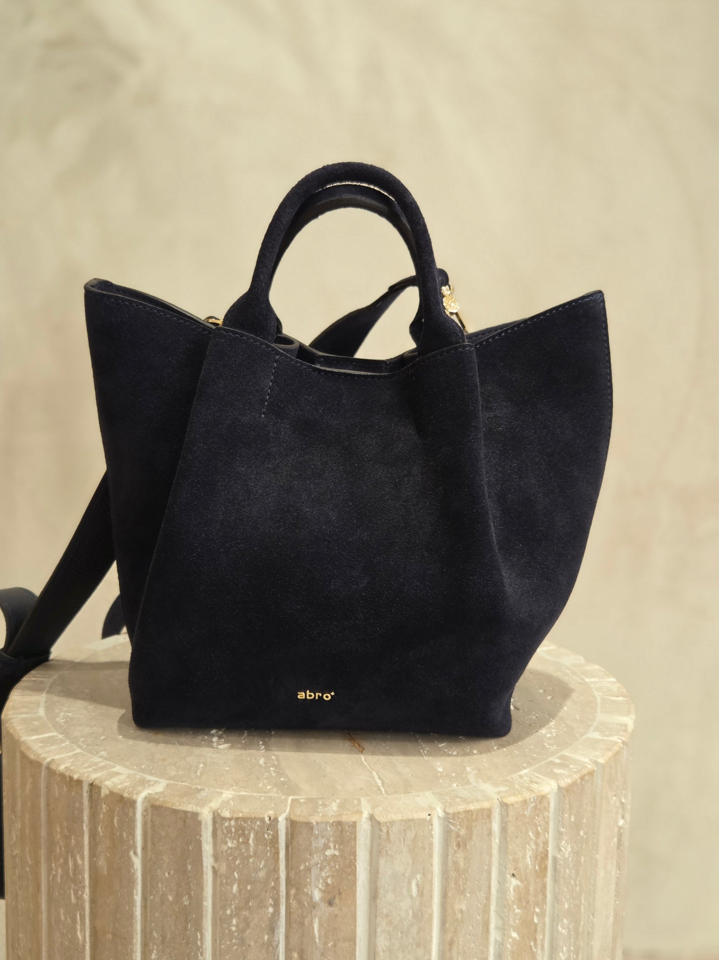 Sac shopping essential petit cuir suede NAVY