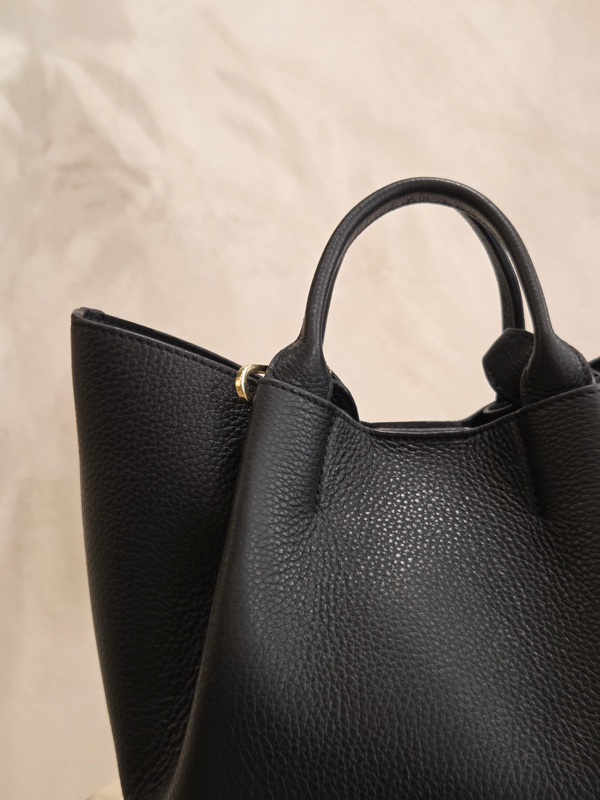 Sac shopping essential petit cuir agave noir