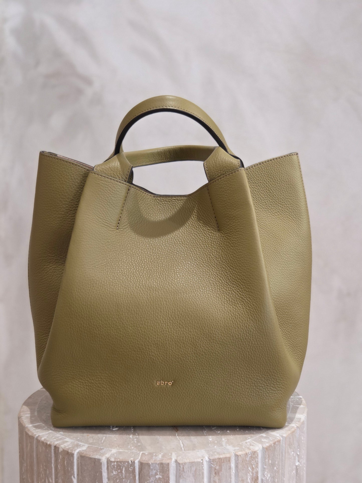 Sac shopping essential medium cuir agave vert clair