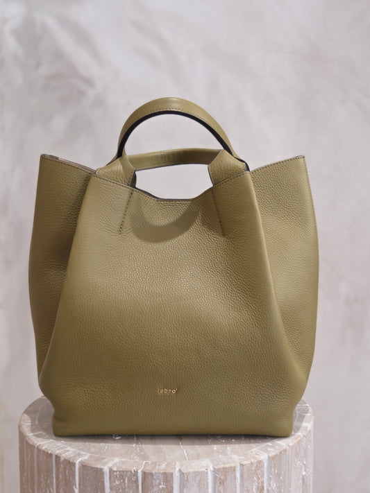 Sac shopping essential medium cuir agave vert clair